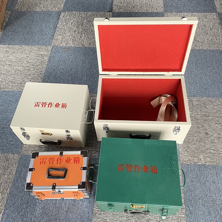 樟树爆破工程作业箱如何选择？玻璃钢与传统材质的全面对比
